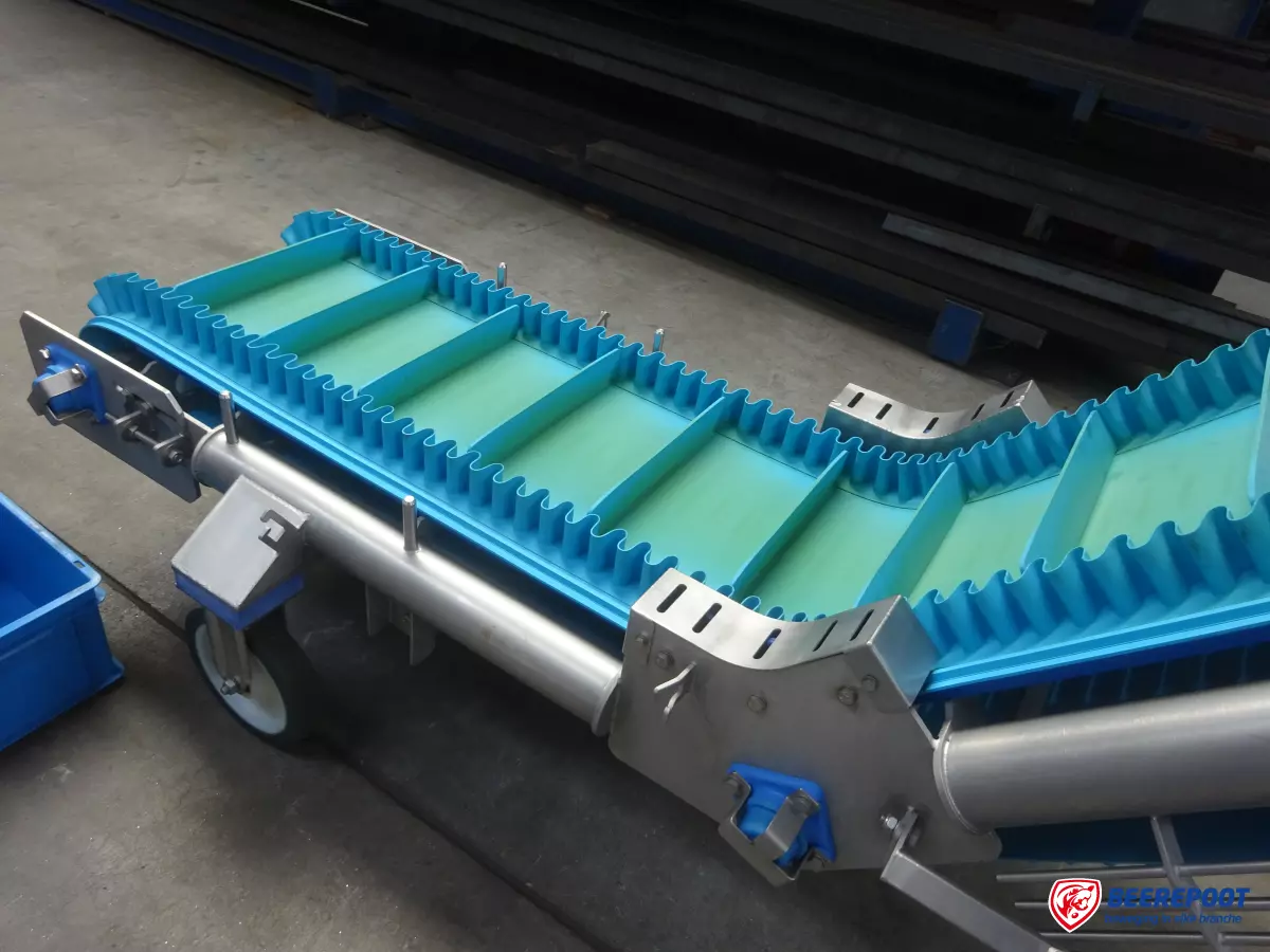 Opvoer transportband RVS